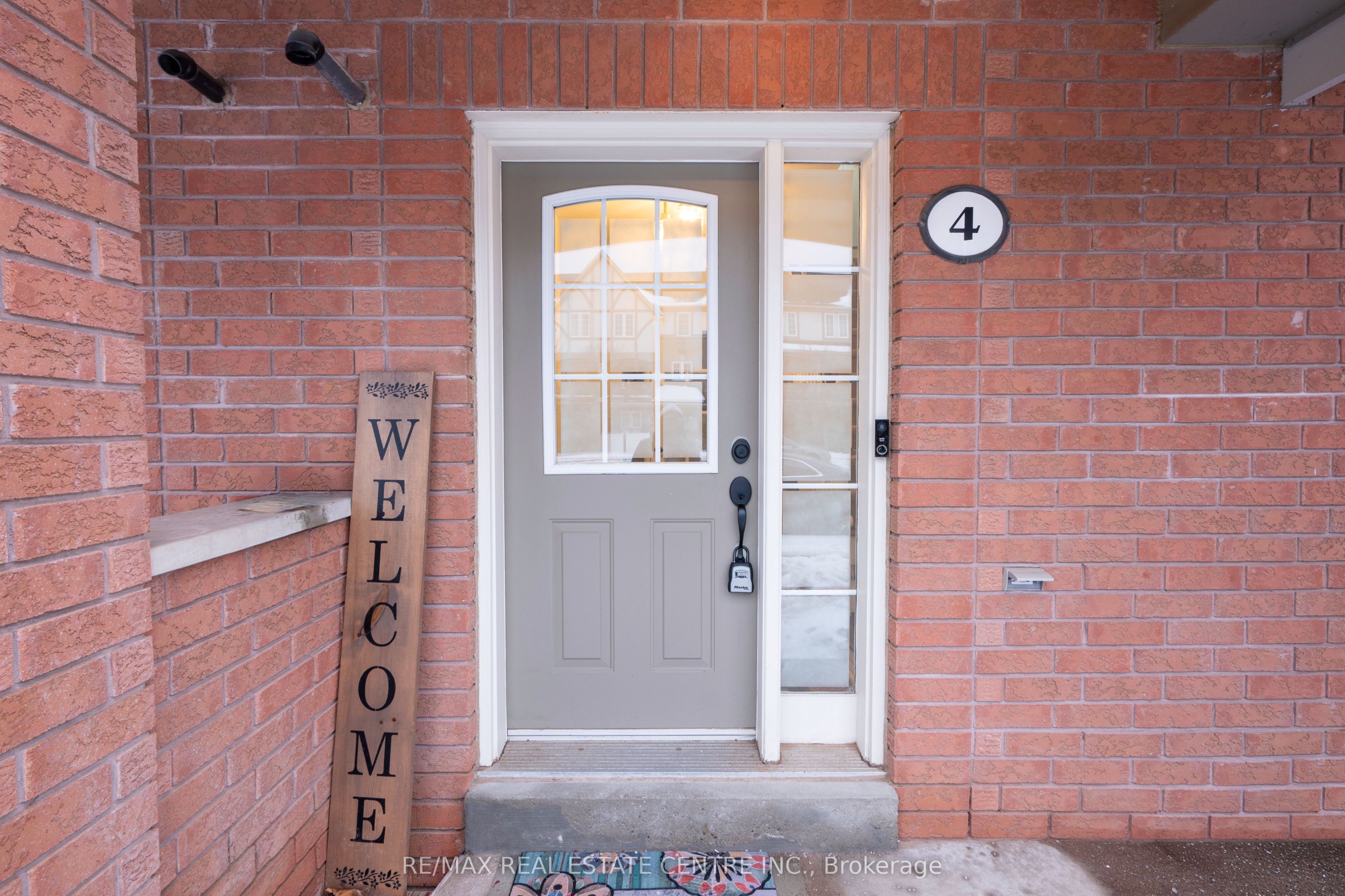 2360 Parkhaven Boulevard 4