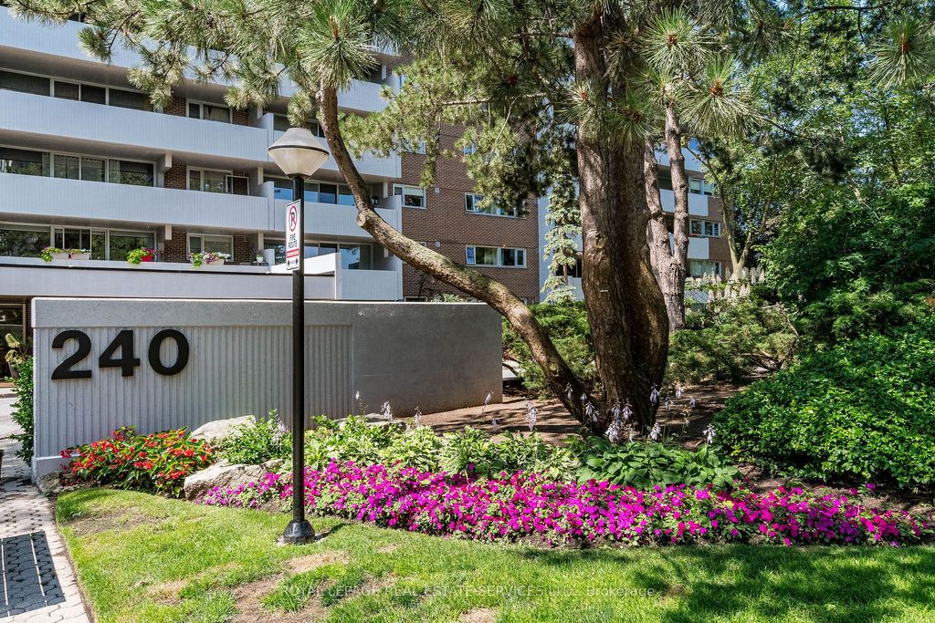 Photo of 240 Scarlett Road #1304, Toronto, ON M6N 4X4 (MLS # W12804198)