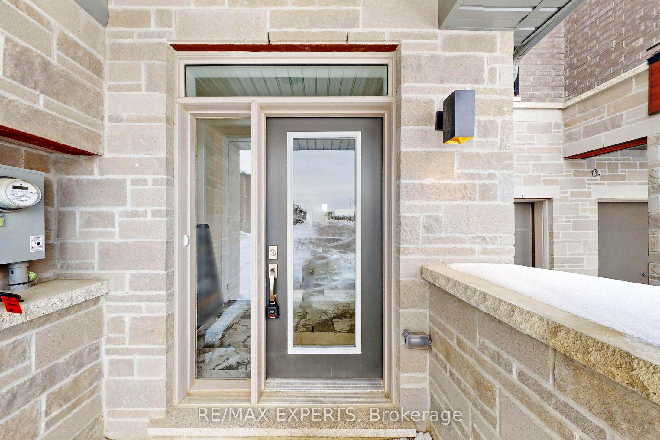 50 Schmeltzer Crescent