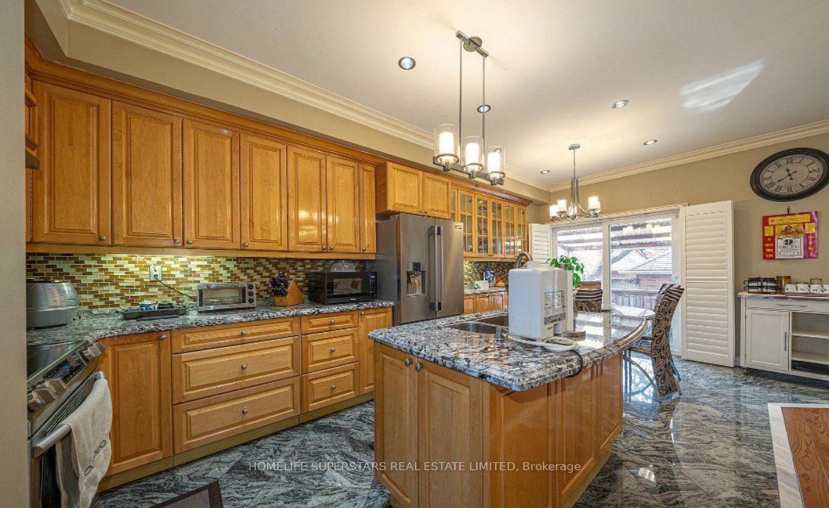 47 Davos Road S