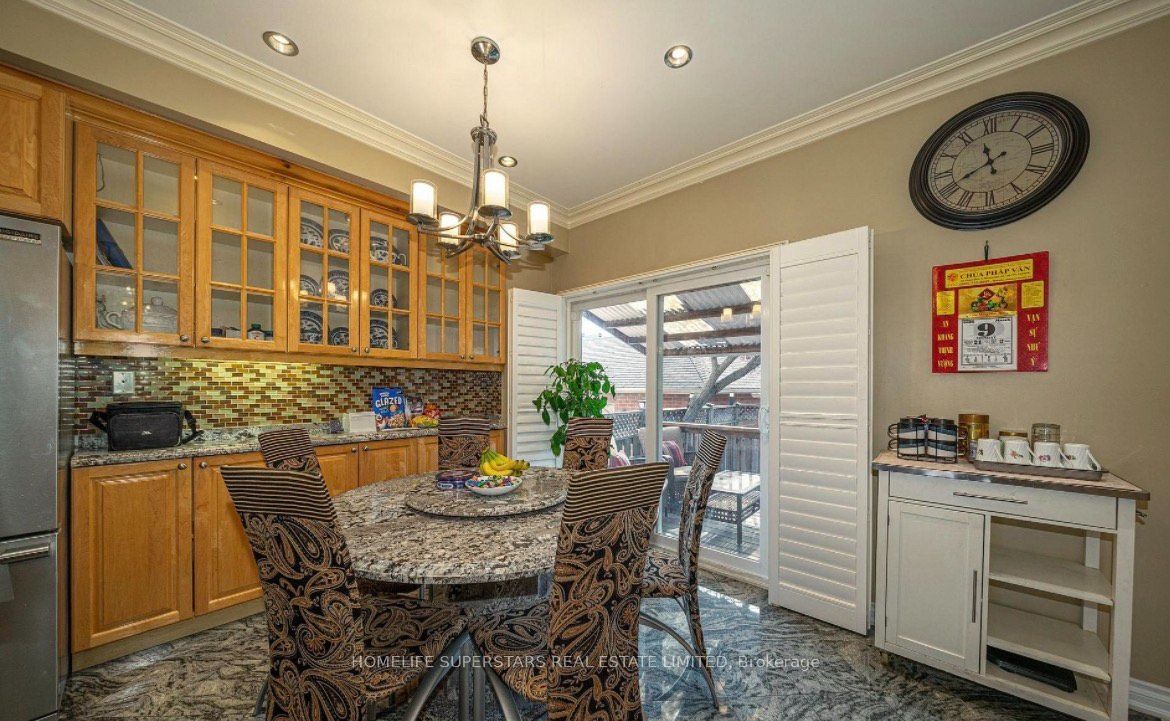 47 Davos Road S