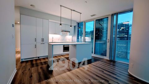 88 Harbour Street 2904 Toronto ON M5J 0C3