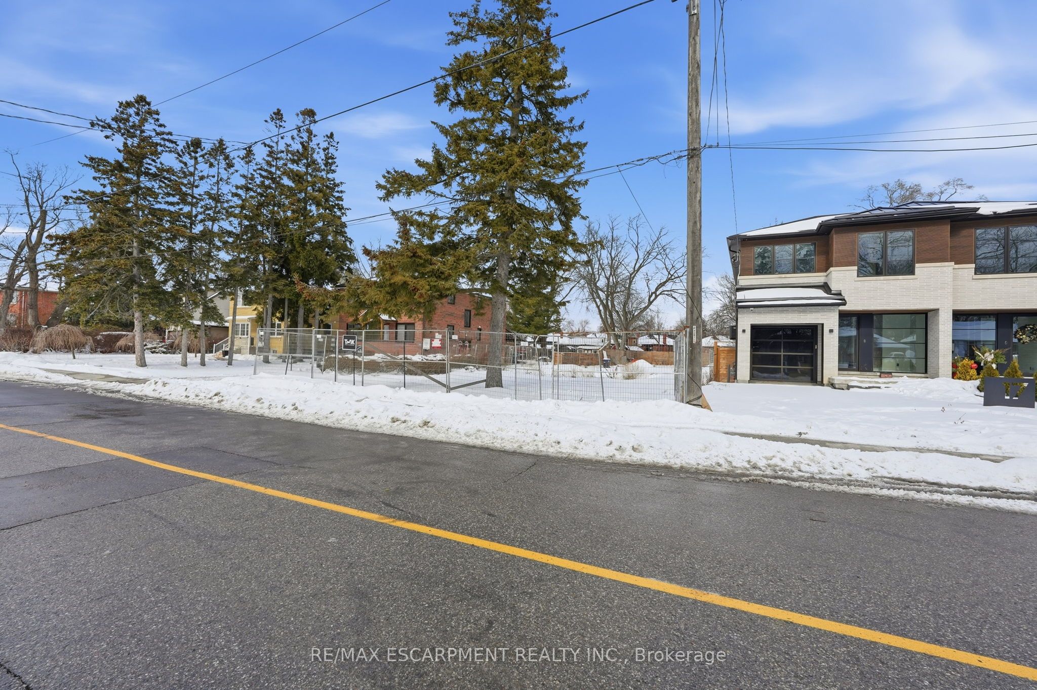 19B Broadview Avenue