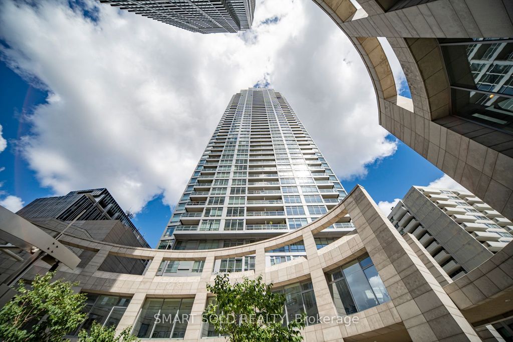 Photo of 2191 Yonge Street #901, Toronto, ON M4S 3H8 (MLS # C12520210)