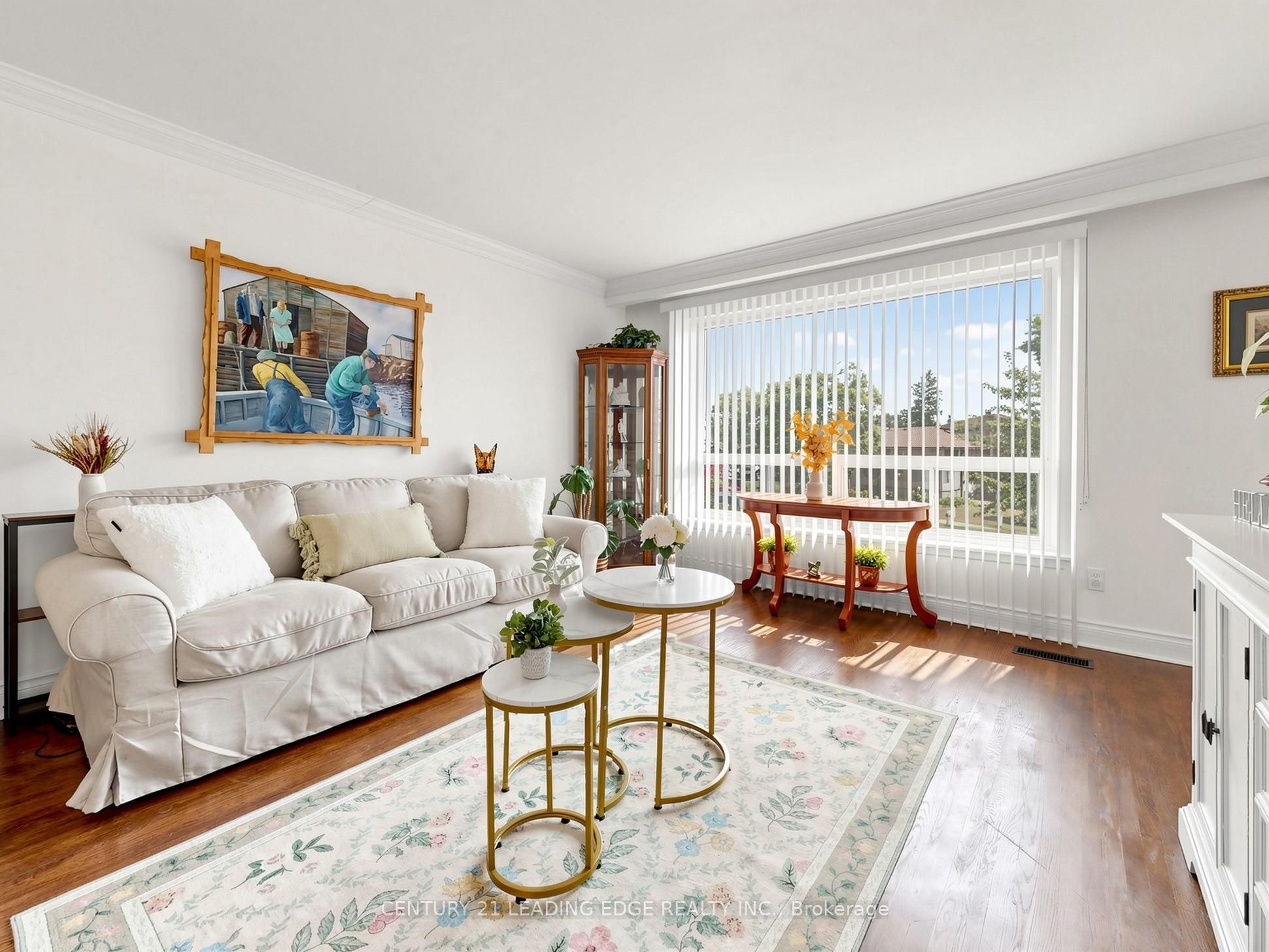 17 Tinton Crescent