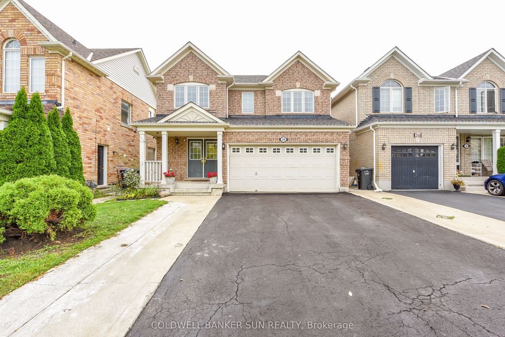 Photo of 34 Benmore Crescent, Brampton, ON L6P 2T3 (MLS # W12426651)