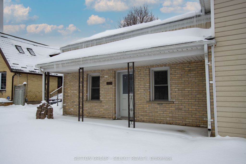 Photo of 7053 longwoods rd Road W, London South, ON N6P 1R2 (MLS # X12636322)