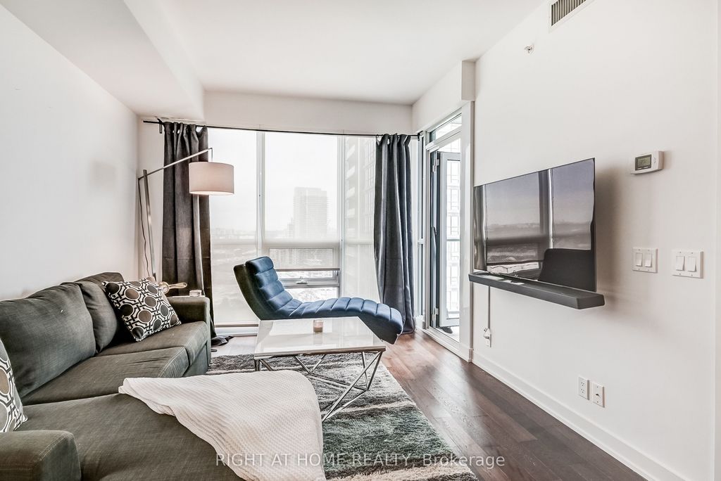 Photo of 2212 Lake Shore Boulevard W #2710, Toronto, ON M8V 0C2 (MLS # W13121834)