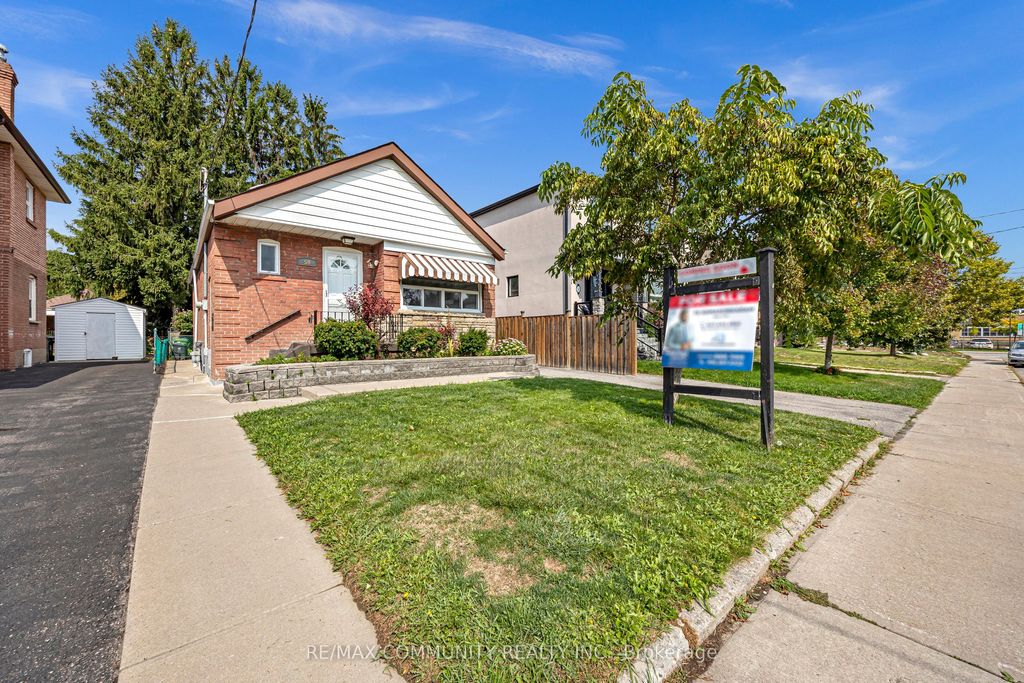 Photo of 50 Joanith Drive, Toronto, ON M4B 1S7 (MLS # E12427750)