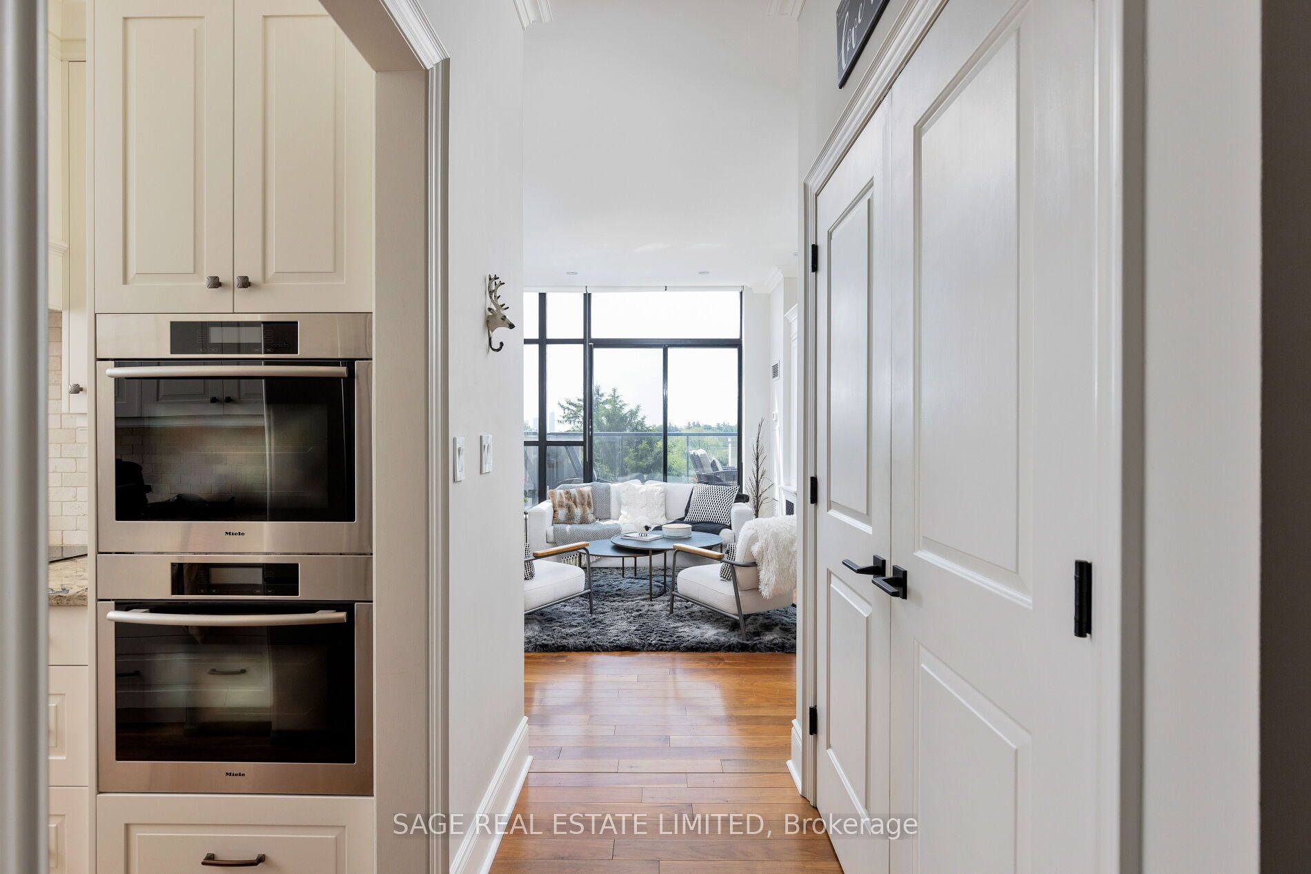 25 Earlington Avenue PH613