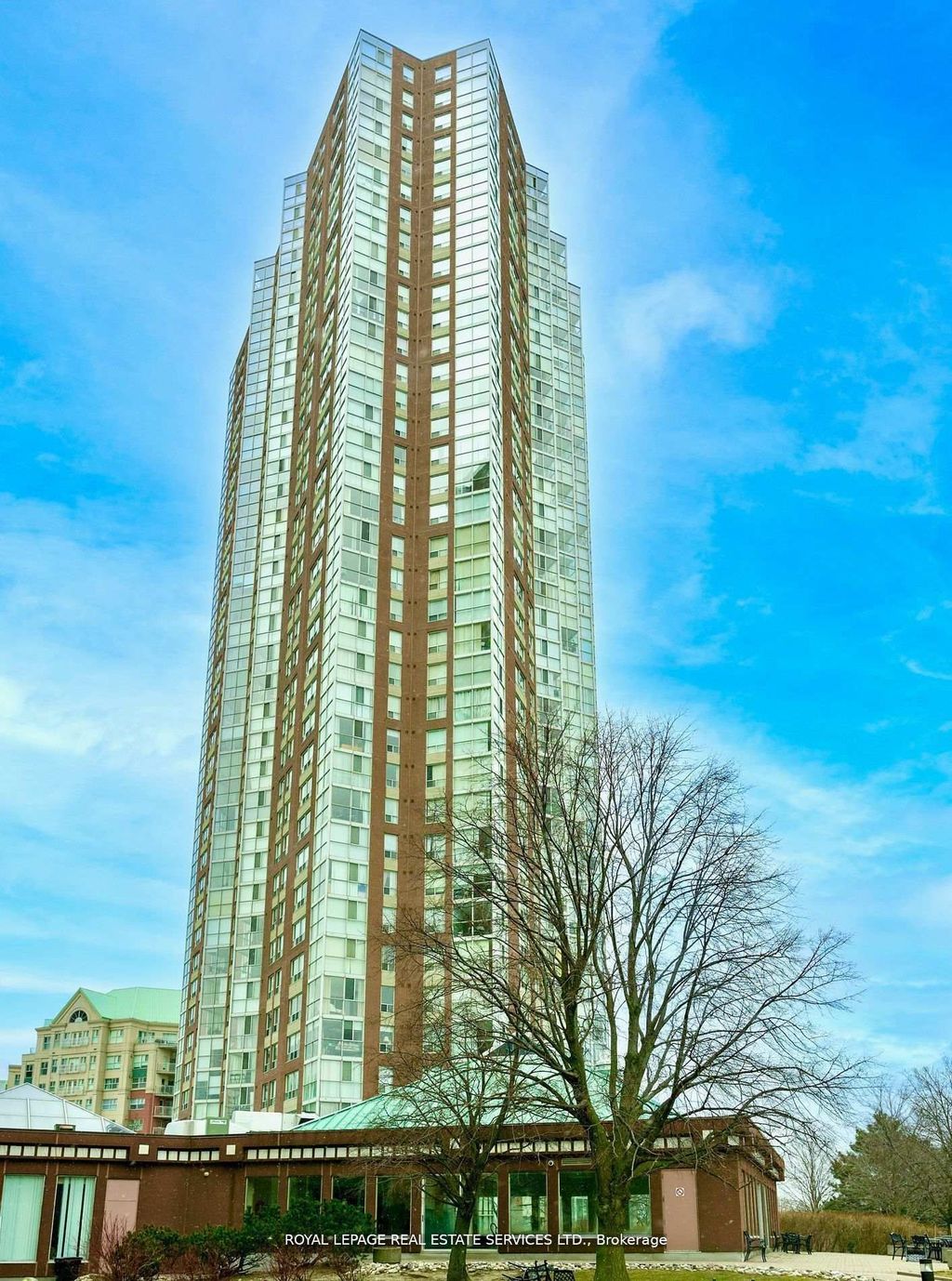 Photo of 7 Concorde Place #212, Toronto, ON M3C 3N4 (MLS # C12328045)
