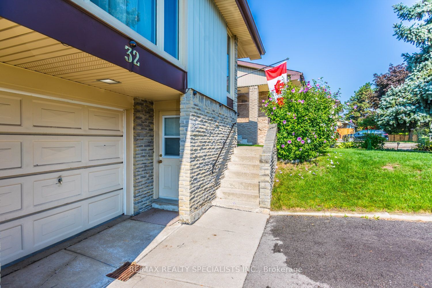 32 Falconer Drive