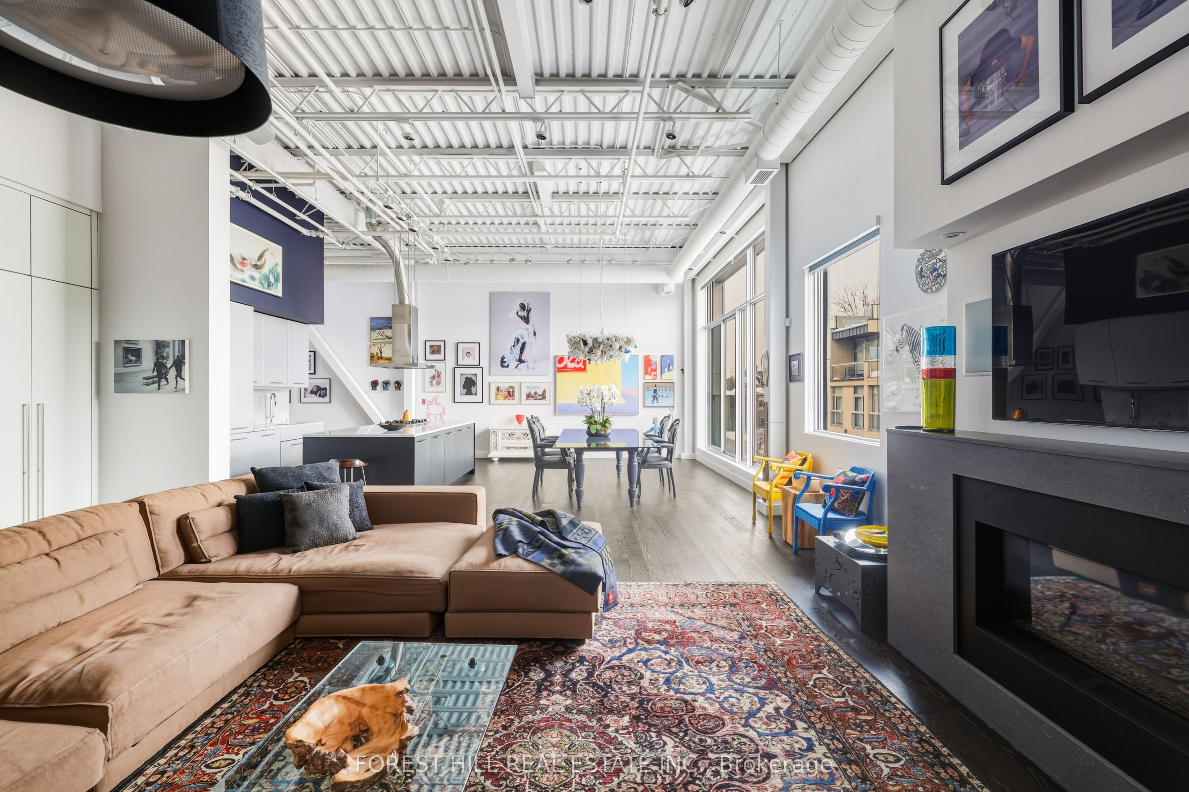 113 Dupont Street PH01