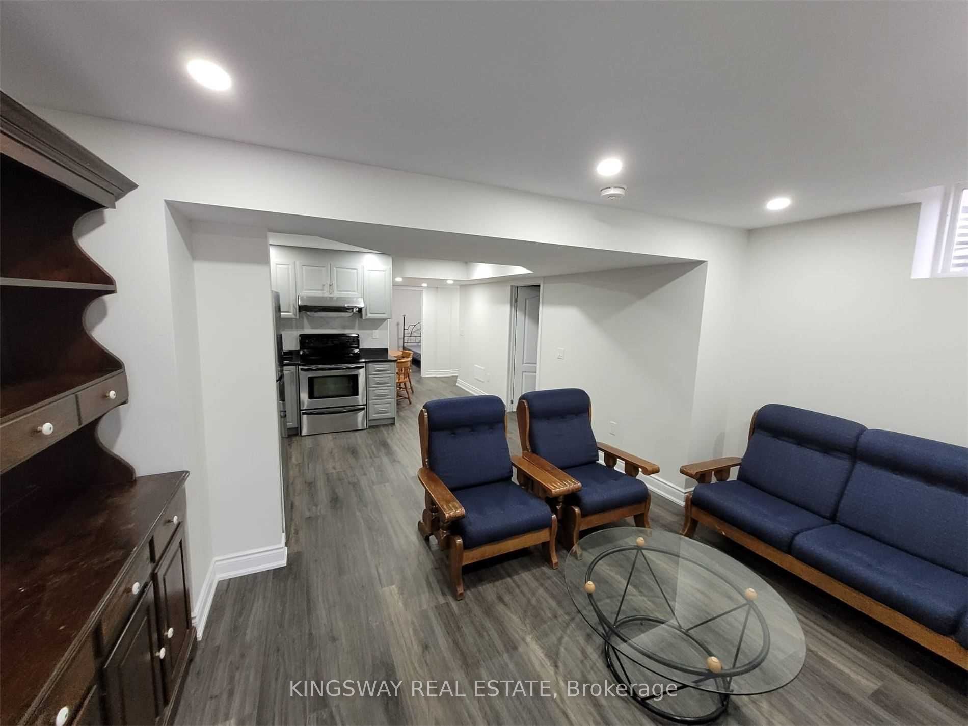 6249 Prairie Circle Lower