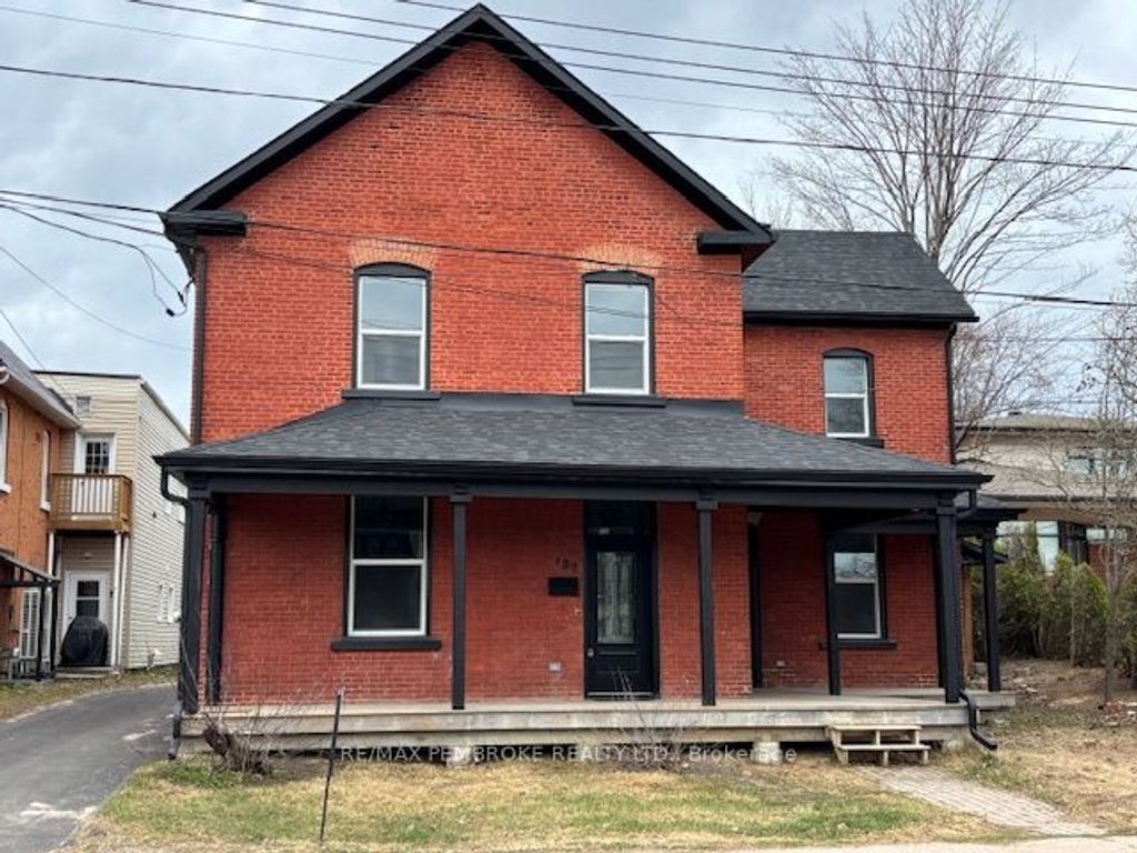 Photo of 392 Isabella Street, Pembroke, ON K8A 5T5 (MLS # X12886786)