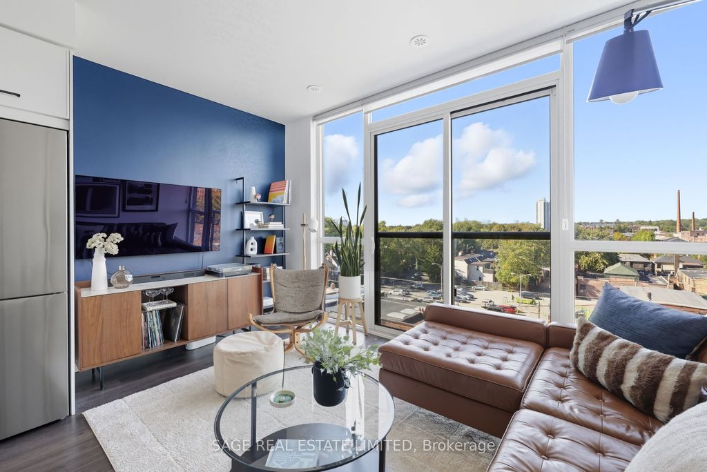 Photo of 899 Queen Street E #605, Toronto, ON M4M 0C8 (MLS # E12410433)