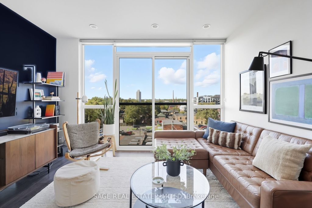 Photo of 899 Queen Street E #605, Toronto, ON M4M 0C8 (MLS # E12410433)