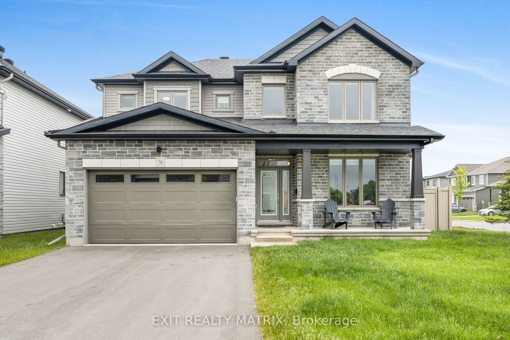 Photo of 700 Namur Street, Russell, ON K0A 1W0 (MLS # X12755144)
