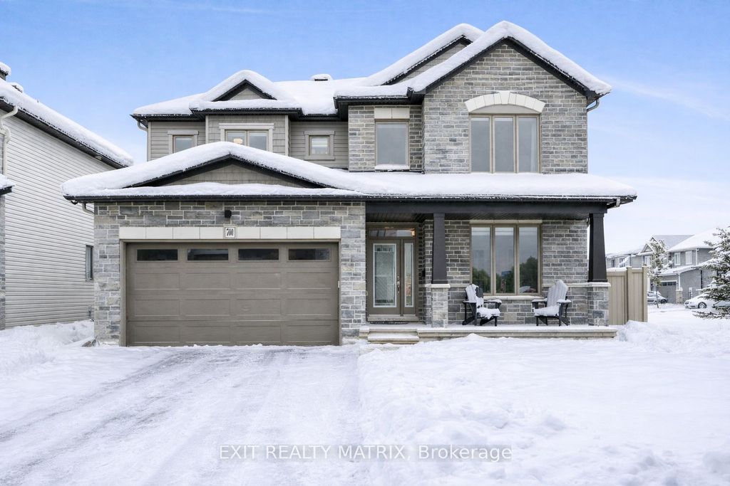 Photo of 700 Namur Street, Russell, ON K0A 1W0 (MLS # X12755144)