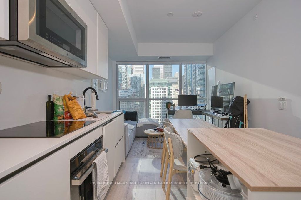 Photo of 327 King Street W #1408, Toronto, ON M5V 0W7 (MLS # C12369547)