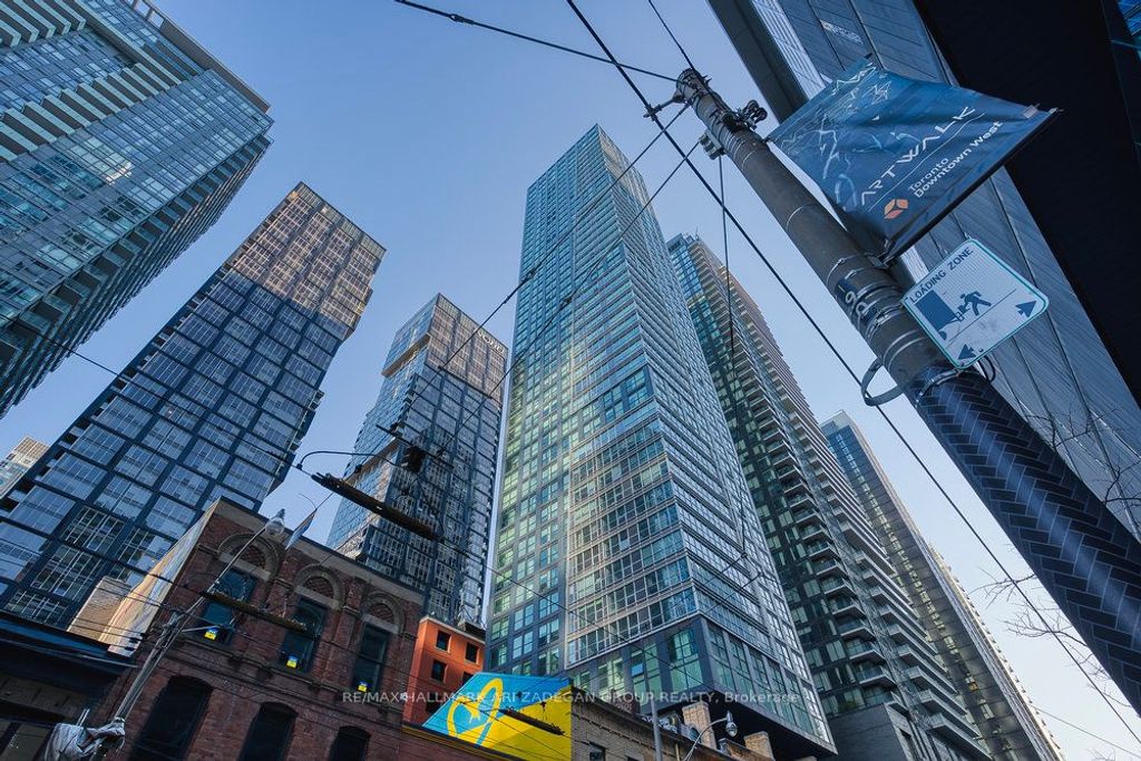 Photo of 327 King Street W #1408, Toronto, ON M5V 0W7 (MLS # C12369547)