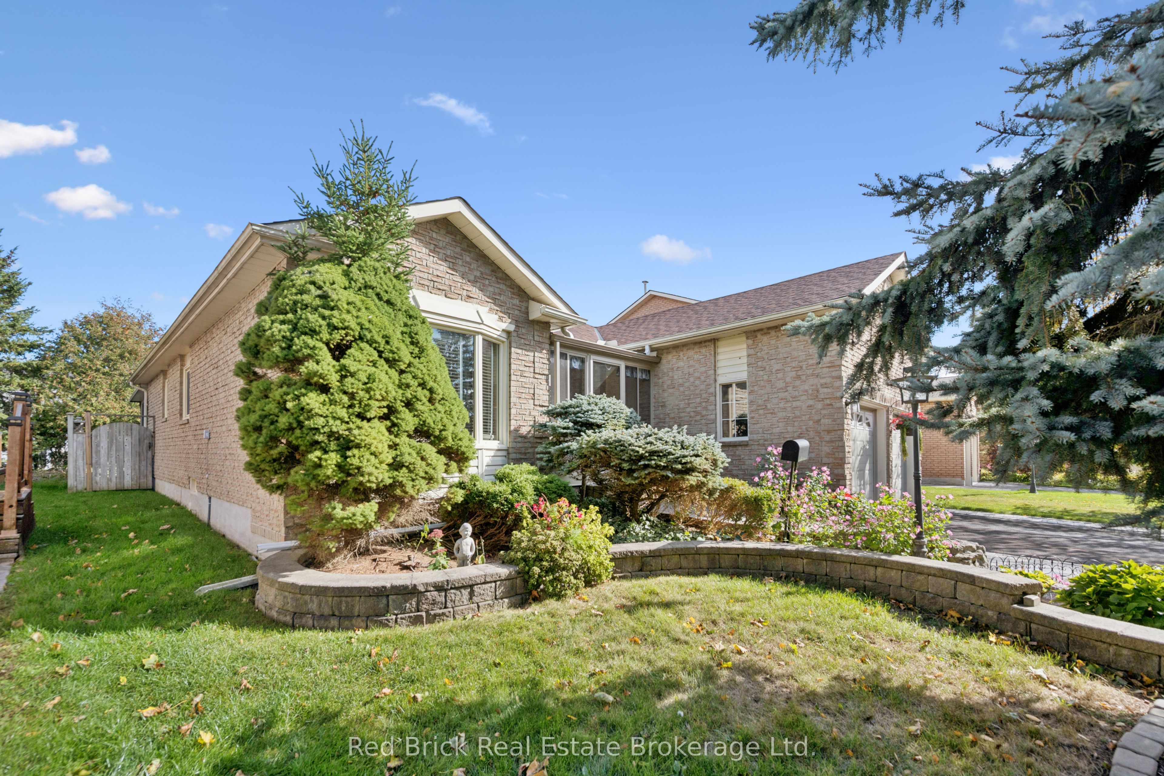 744 Woodhill Drive
