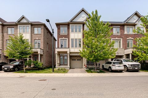 379 Ladycroft Terrace 14 Mississauga ON L5A 3N8