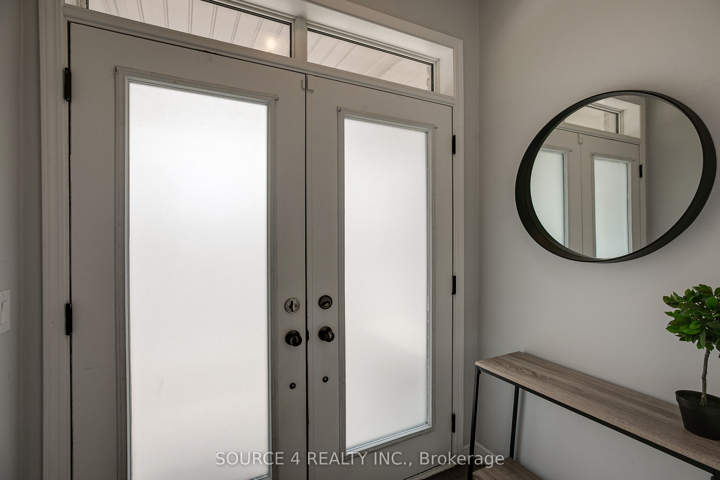 379 Ladycroft Terrace 14