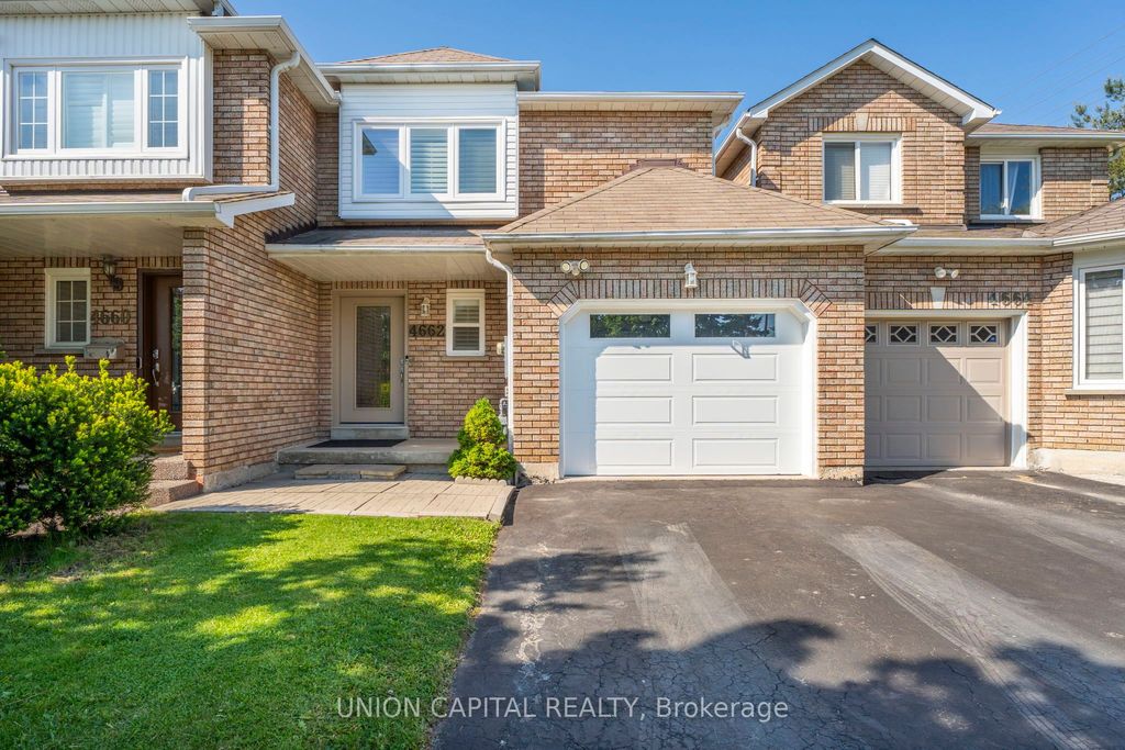 Photo of 4662 Wayside Court, Mississauga, ON L5V 1G1 (MLS # W13226108)