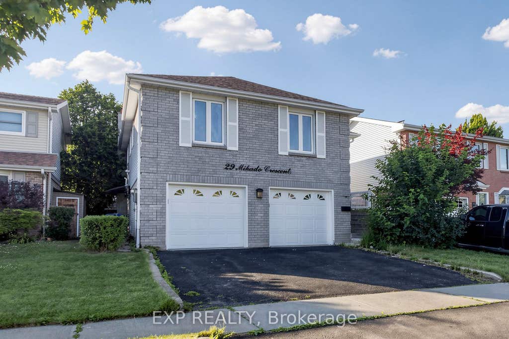 Photo of 29 Mikado Crescent N, Brampton, ON L6S 3R4 (MLS # W13623398)