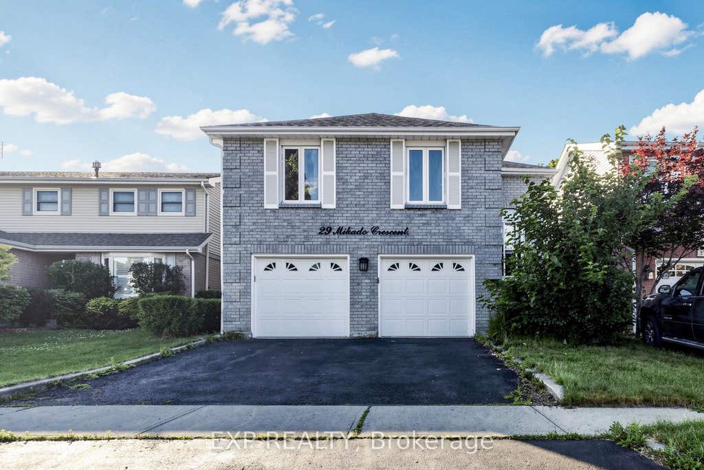 Photo of 29 Mikado Crescent N, Brampton, ON L6S 3R4 (MLS # W13623398)