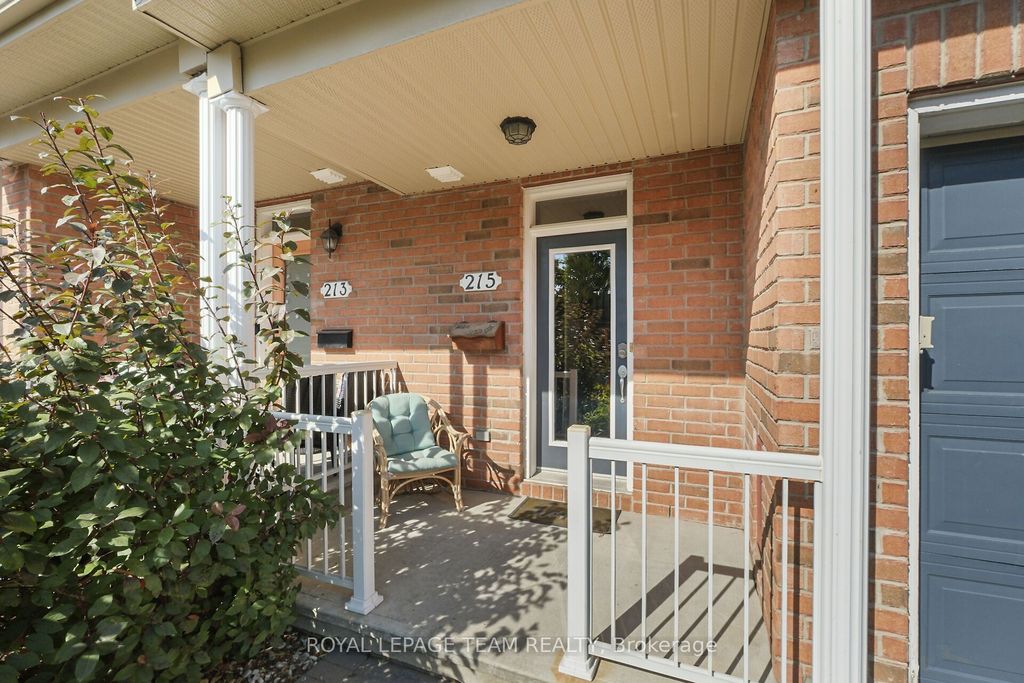Photo of 215 Parkrose Private, Orleans - Cumberland and Area, ON K4A 0N8 (MLS # X12816658)