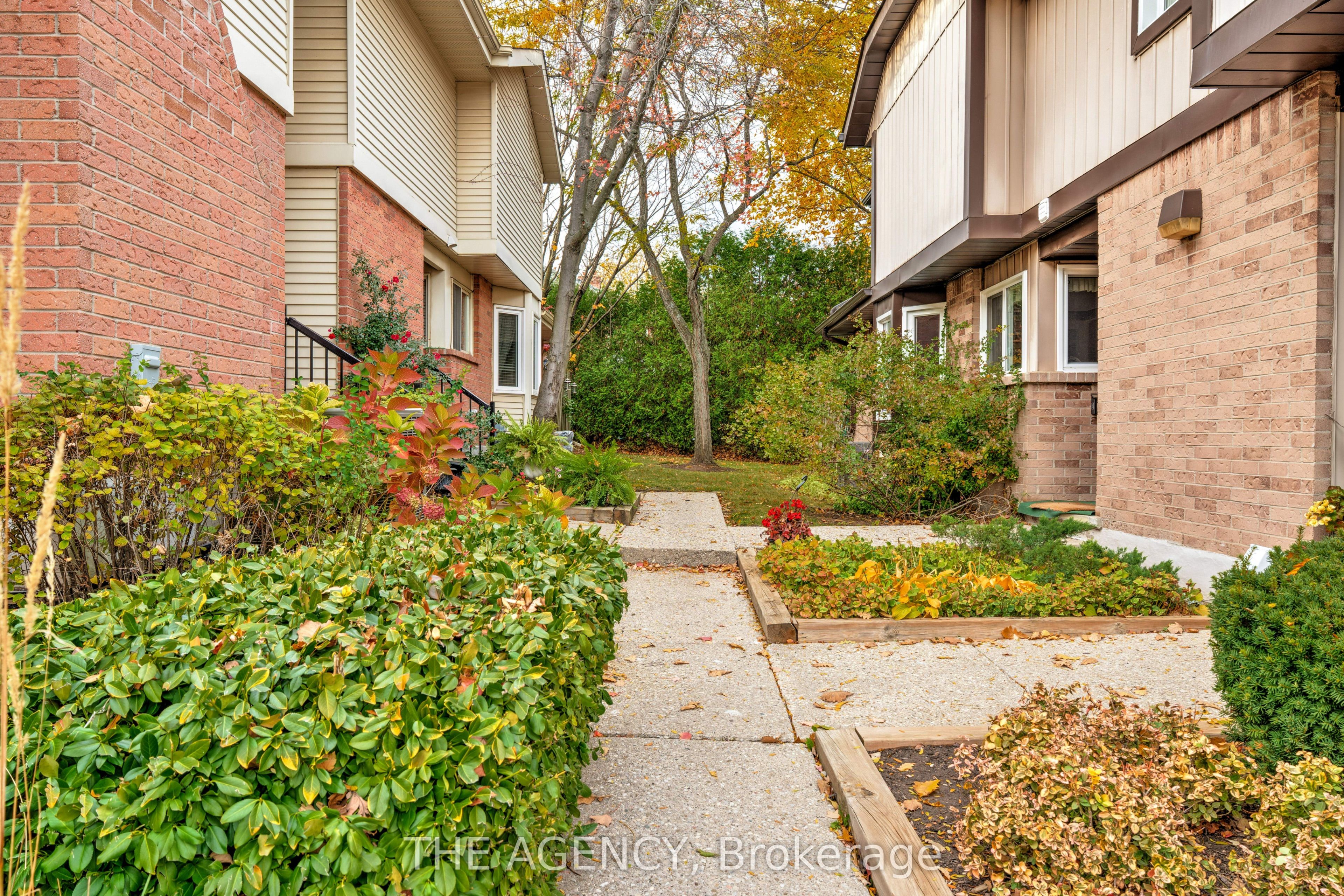 1509 Upper Middle Road 4