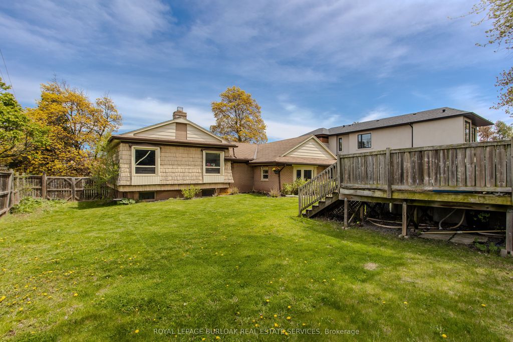 Photo of 482 Sherin Drive, Oakville, ON L6L 4J5 (MLS # W13131338)