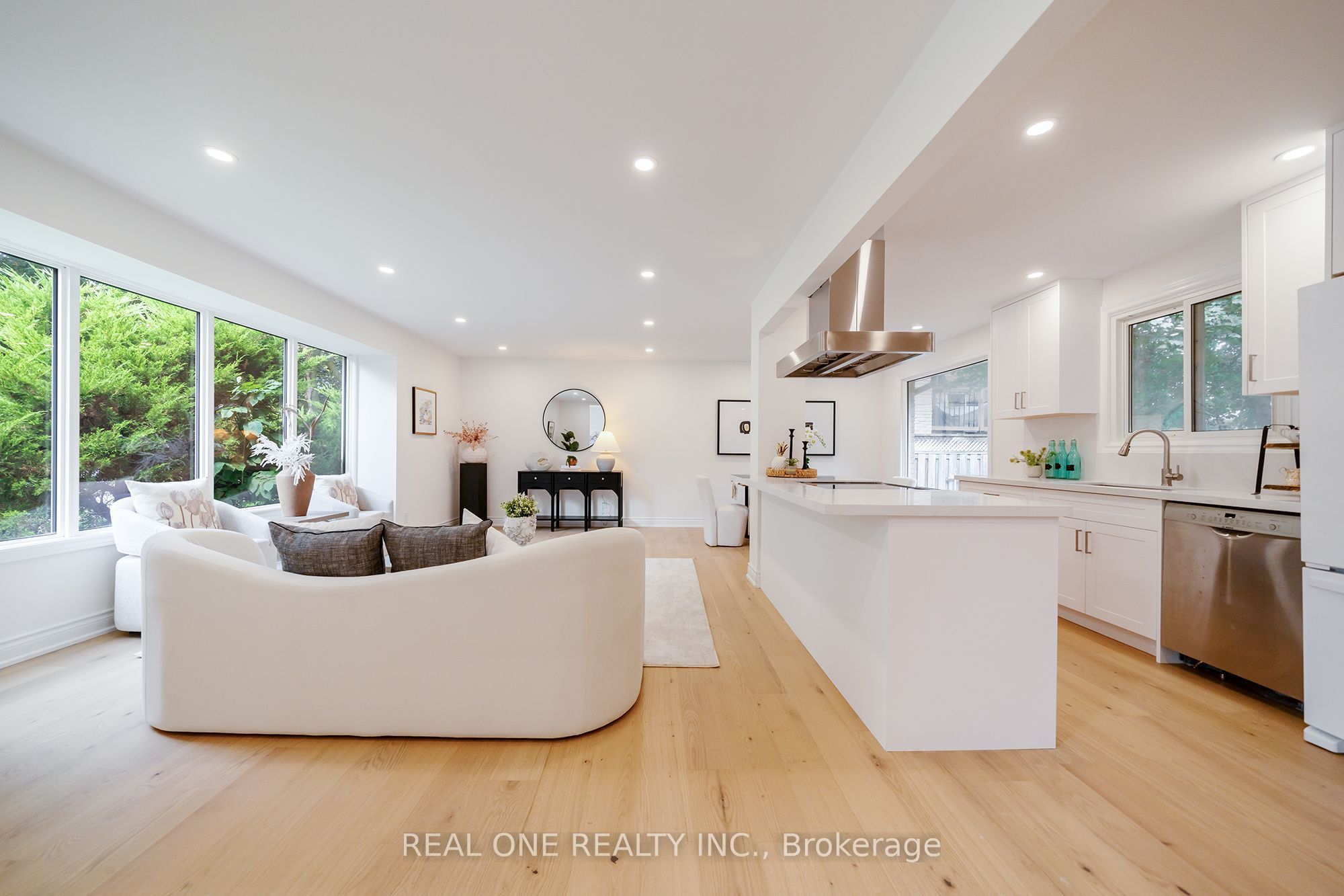 3148 Bentworth Drive