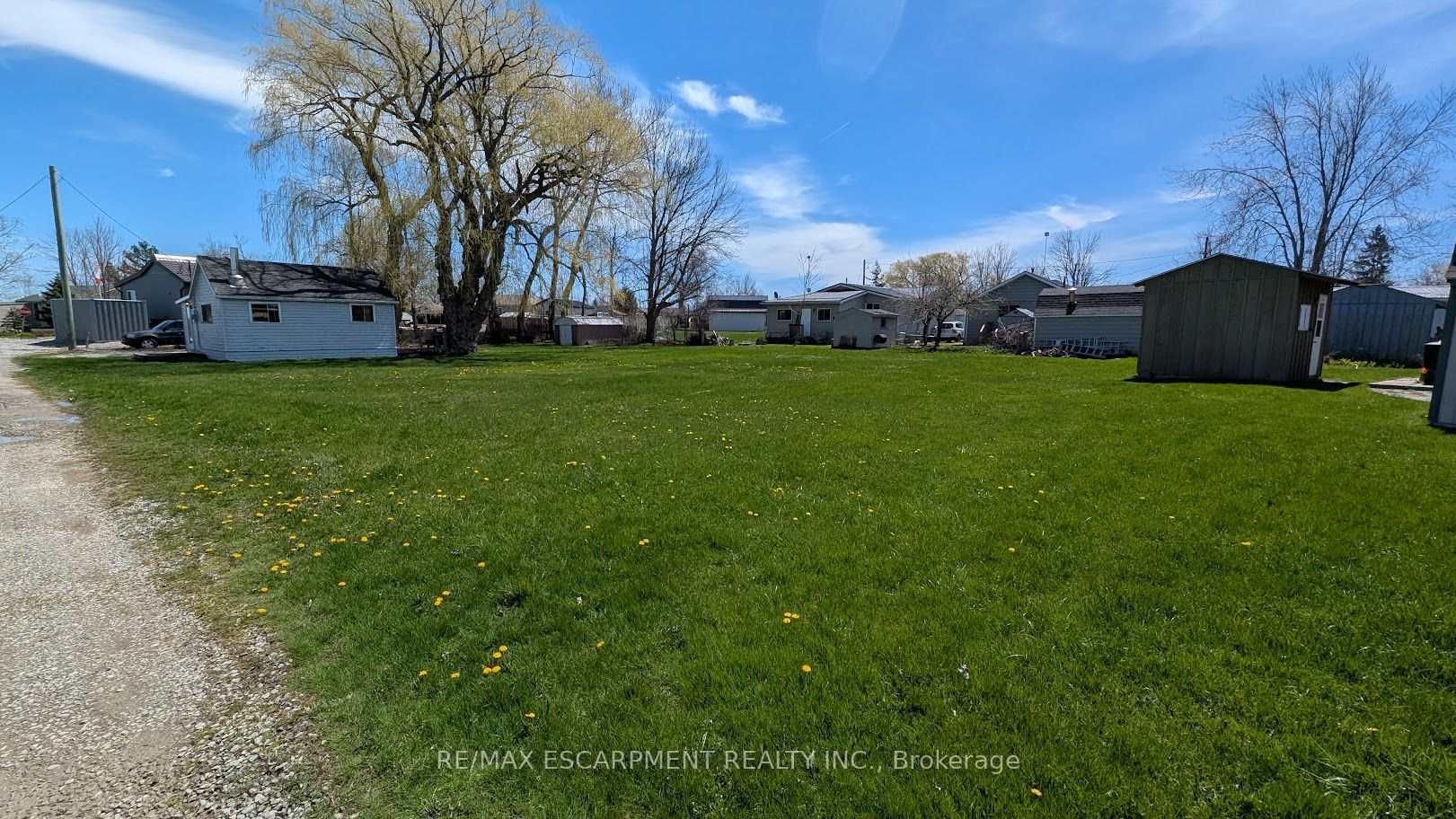 Photo 1 of 15 — 9/11 Marilyn Drive, Haldimand, ON N0A 1L0