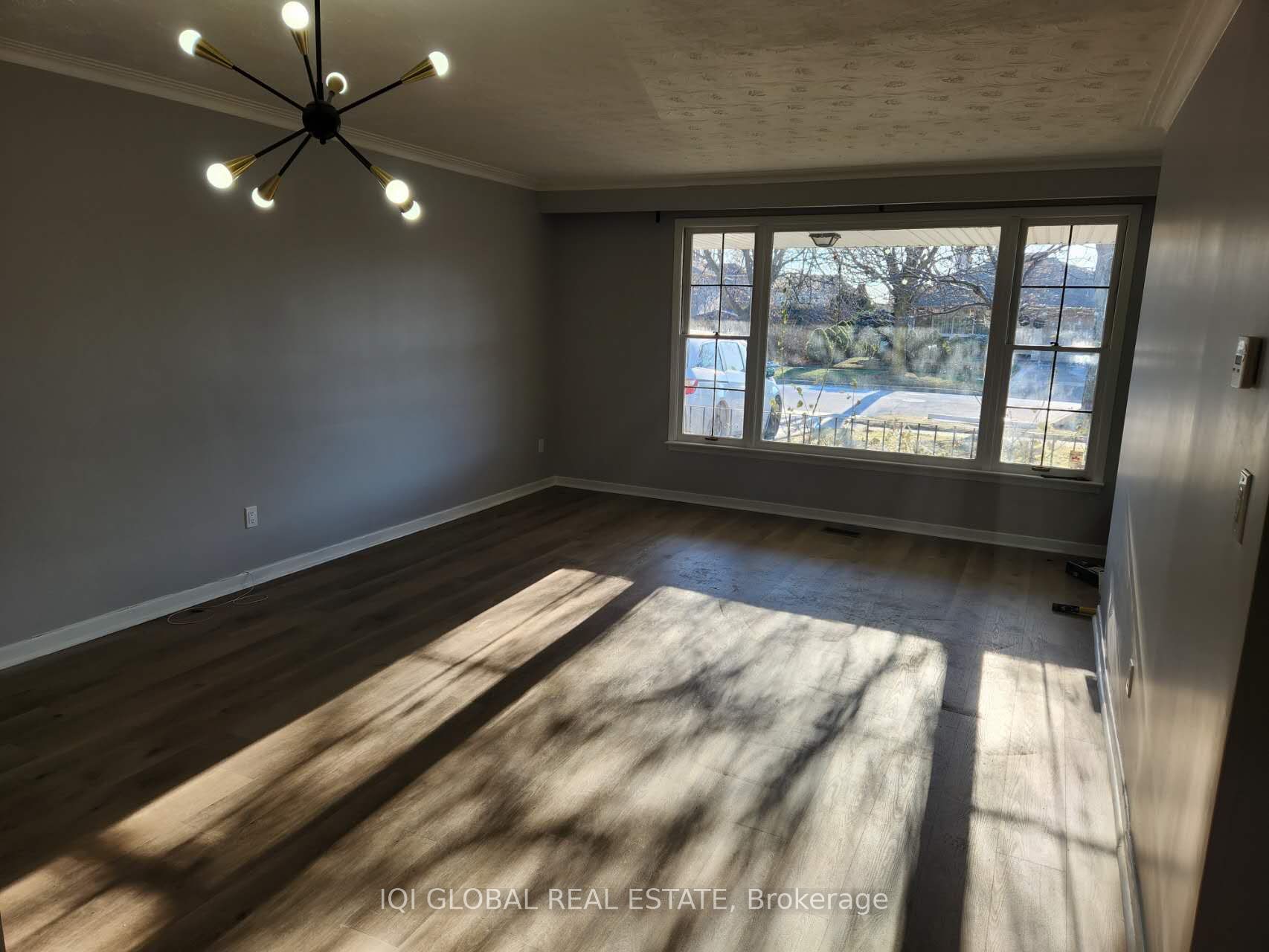 2143 Linby Street UPPER