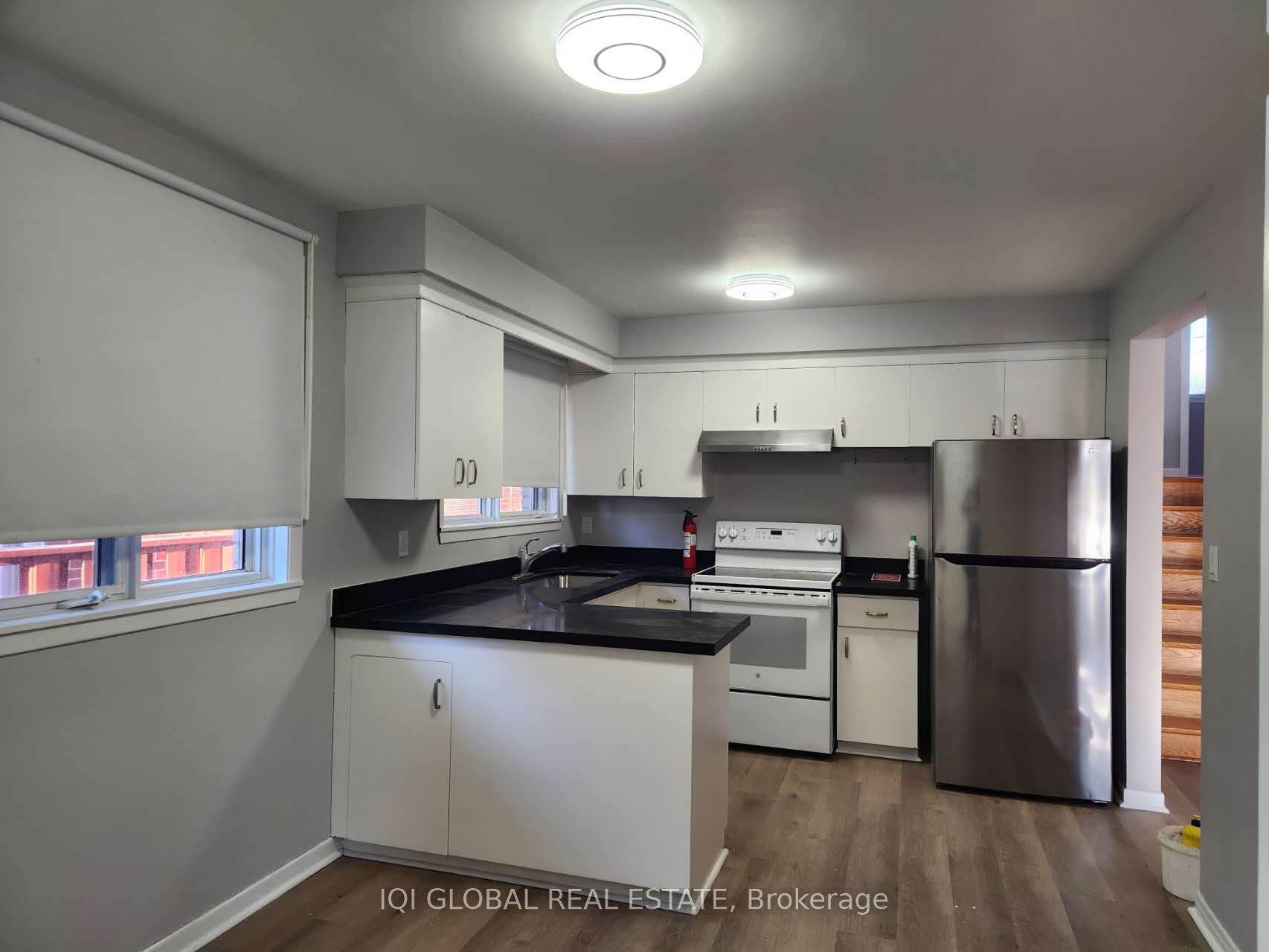 2143 Linby Street UPPER