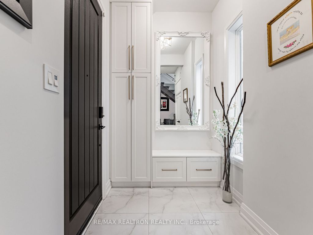 Photo of 18 Carscadden Drive, Toronto, ON M2R 2A7 (MLS # C12704688)