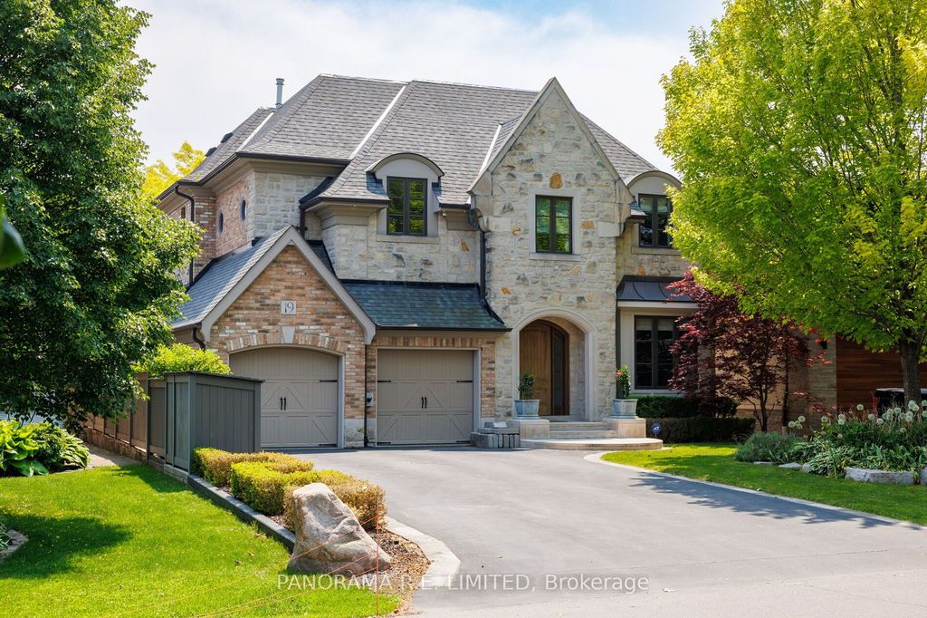 Photo of 19 Graystone Gardens, Toronto, ON M8Z 3C2 (MLS # W12597884)