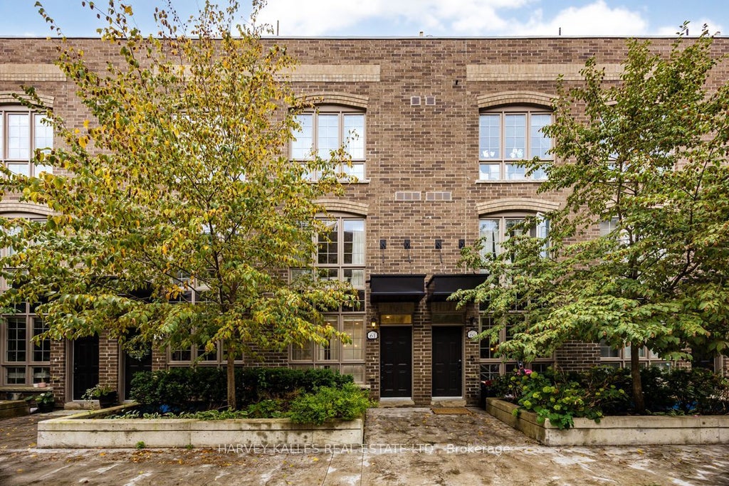 Photo of 1 Elsie Lane #61, Toronto, ON M6P 0B8 (MLS # W13821592)