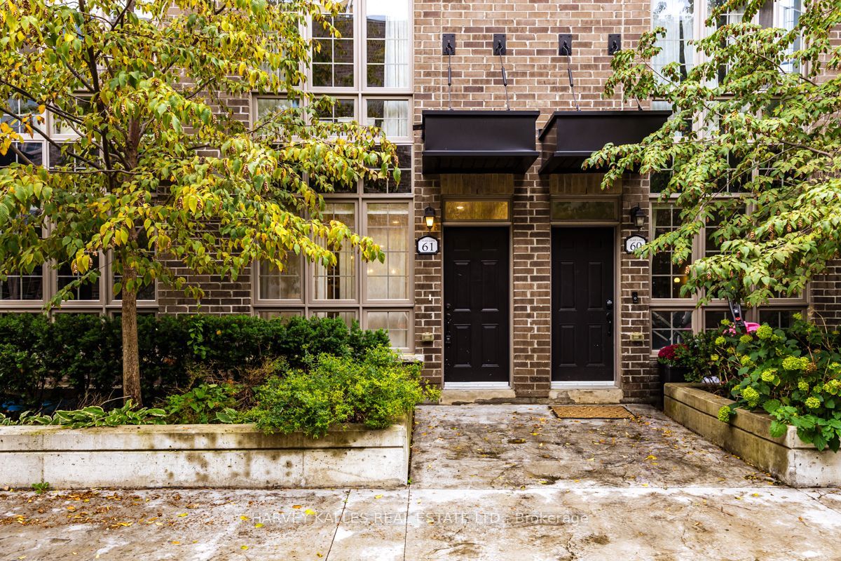 1 Elsie Lane 61