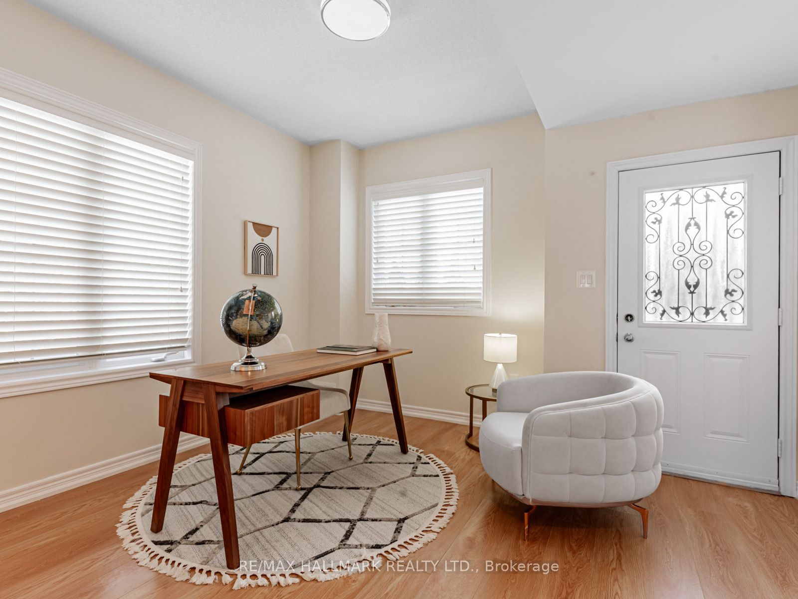 15 Old Colony Road 102