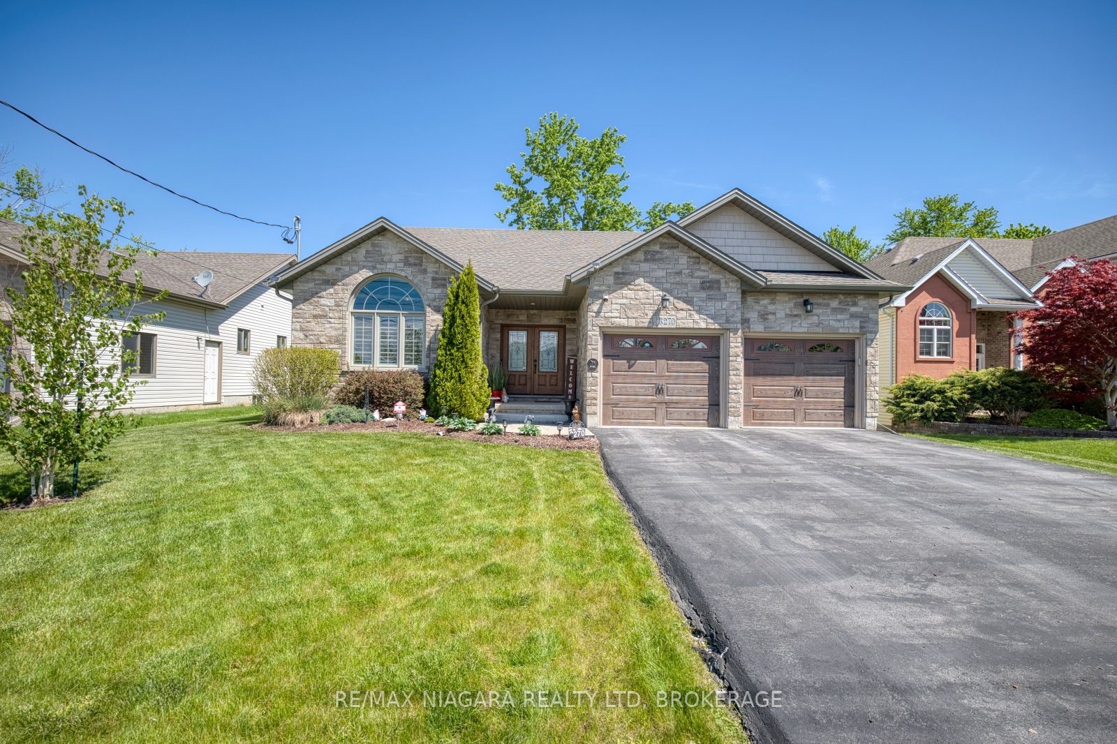 3270 Thunder Bay Road