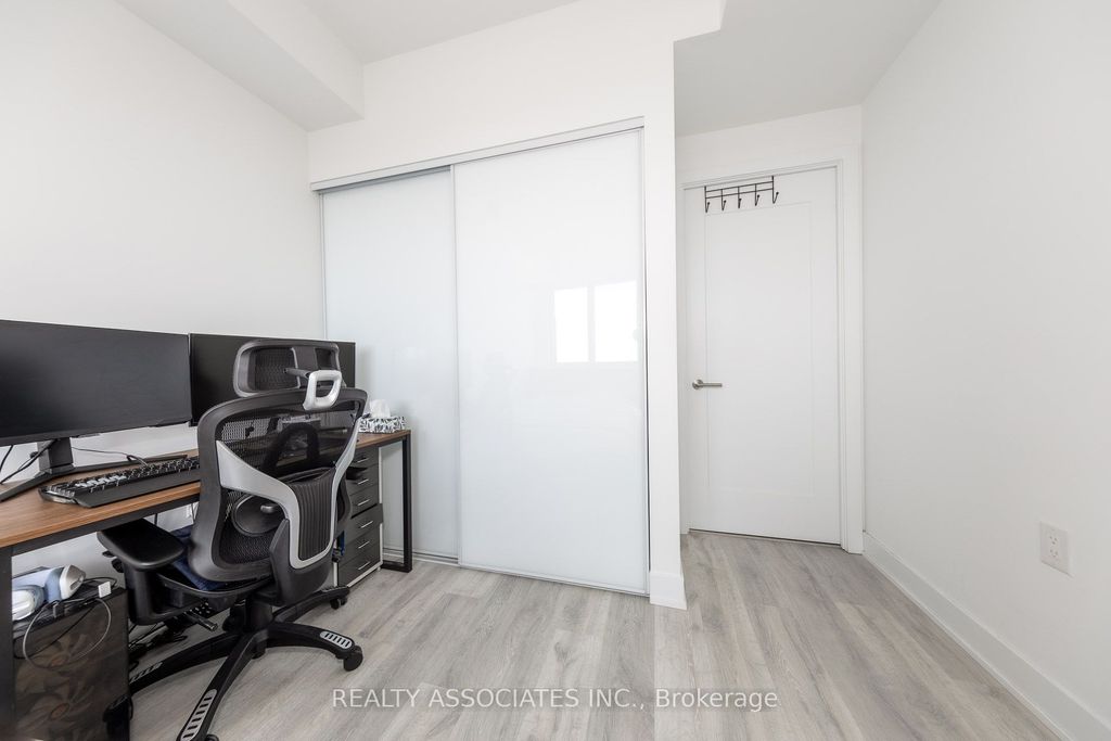 Photo of 585 Bloor Street E #2817, Toronto, ON M4W 0B3 (MLS # C12836092)