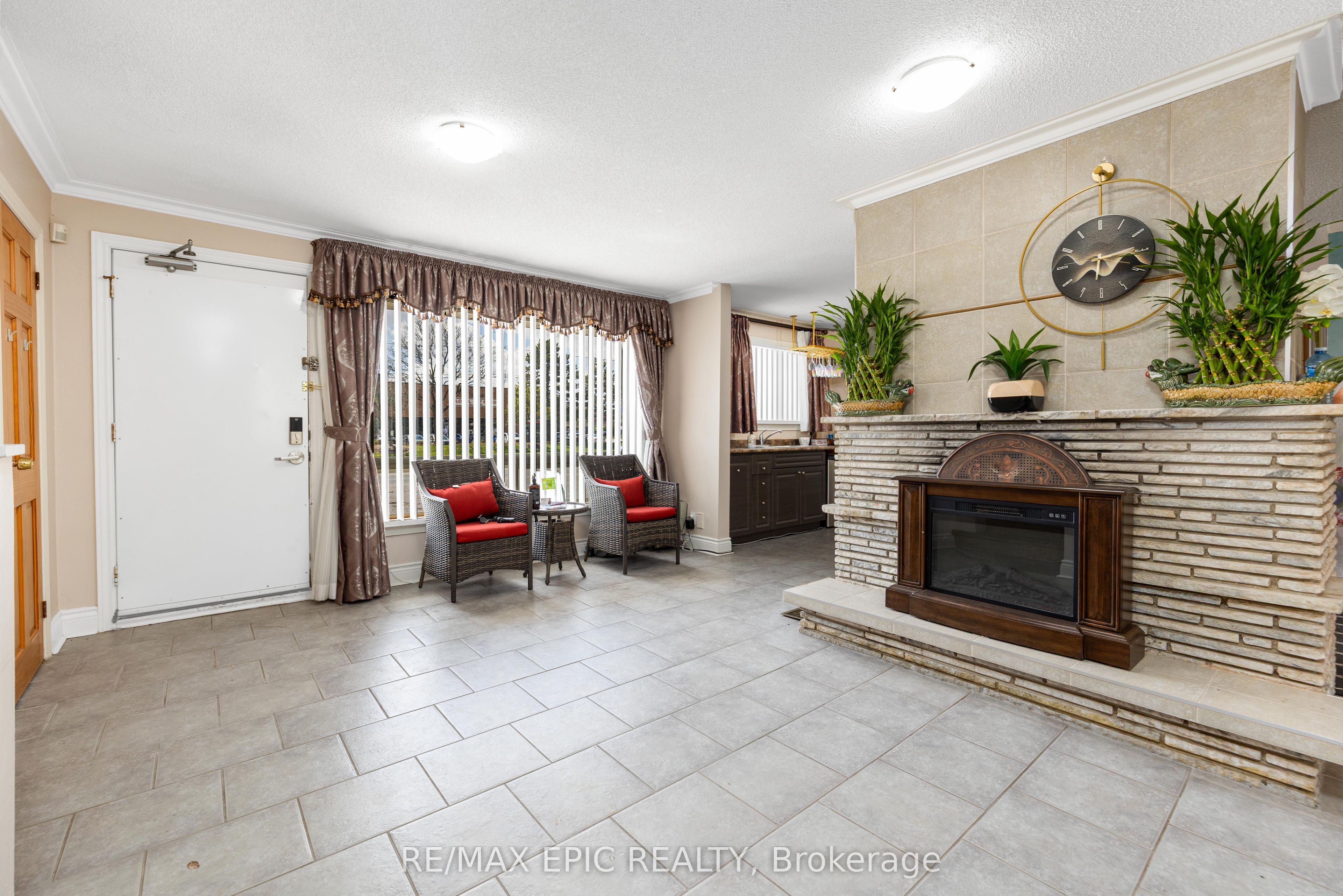 4812 Highway 7 N/A E