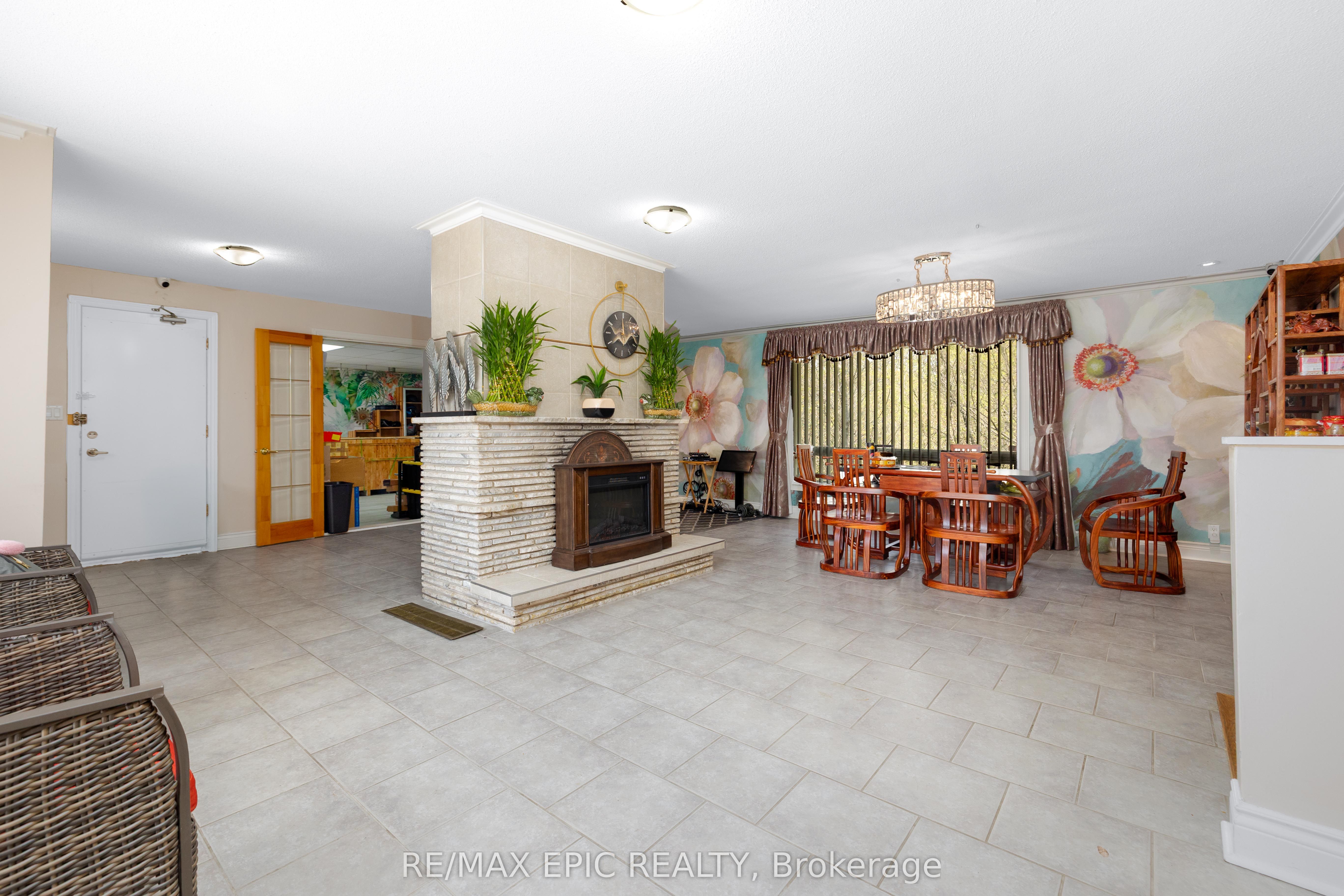 4812 Highway 7 N/A E