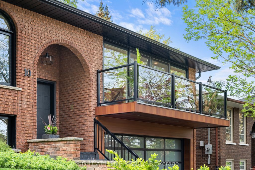 Photo of 10 Wingrove Hill, Toronto, ON M9B 2C6 (MLS # W13226432)