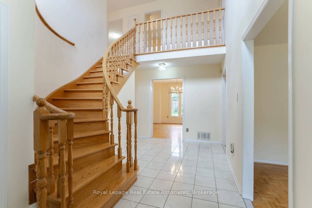 2551 Wynten Way
