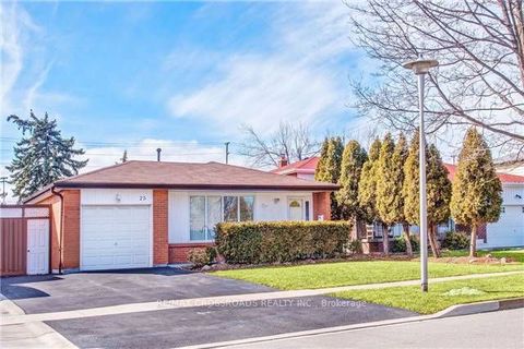 25 Glebe Crescent Brampton ON L6S 1E9